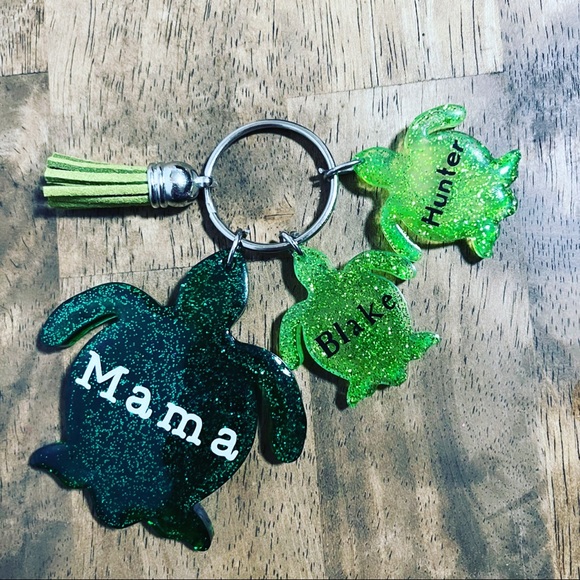 Resin keychains - Picture 11 of 13